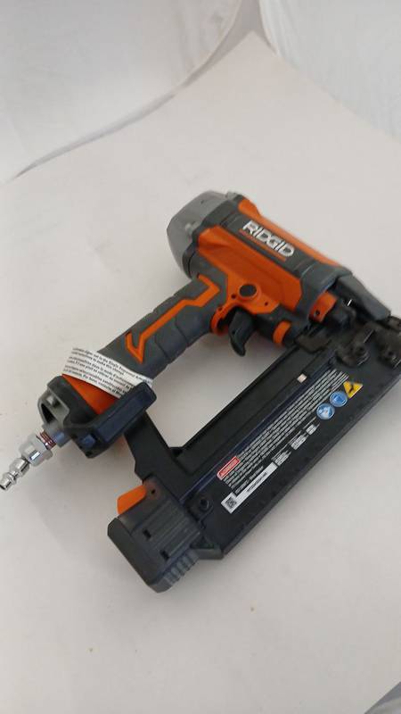 Lot # 2251: (Retail $638) Rigid 15 Amp 10 in. Portable Pro Jobsite Table Saw with Rolling Stand and Pneumatic 18-Gauge 2-1/8 in. Brad Nailer - Image 5