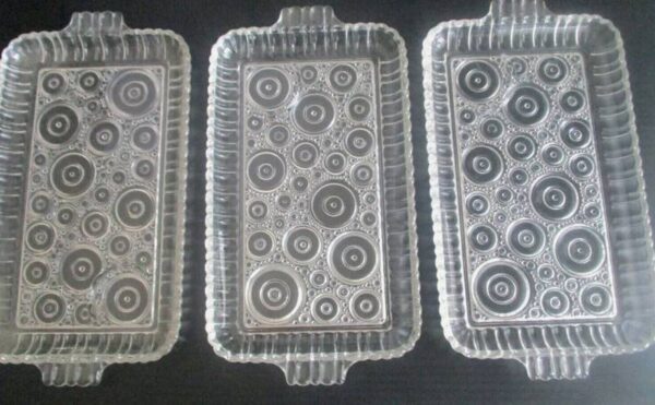Lot # 2490: Pack of 3 Vintage Heavy Glass Party Hors d’ Oeuvres Snack Plates Trays, open box
